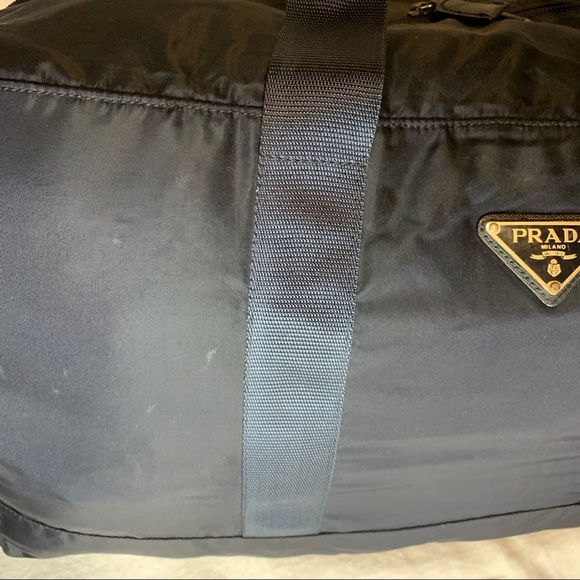 ✨✨✨✨SOLD✨✨✨✨Prada Nylon Navy Blue Duffle Bag - Picture 5 of 11